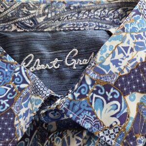 Robert Graham Blue and White Patterned Shirt